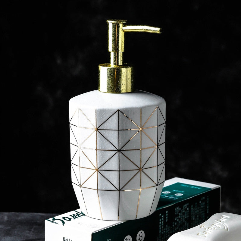 Geometric diamond pattern Bathroom set