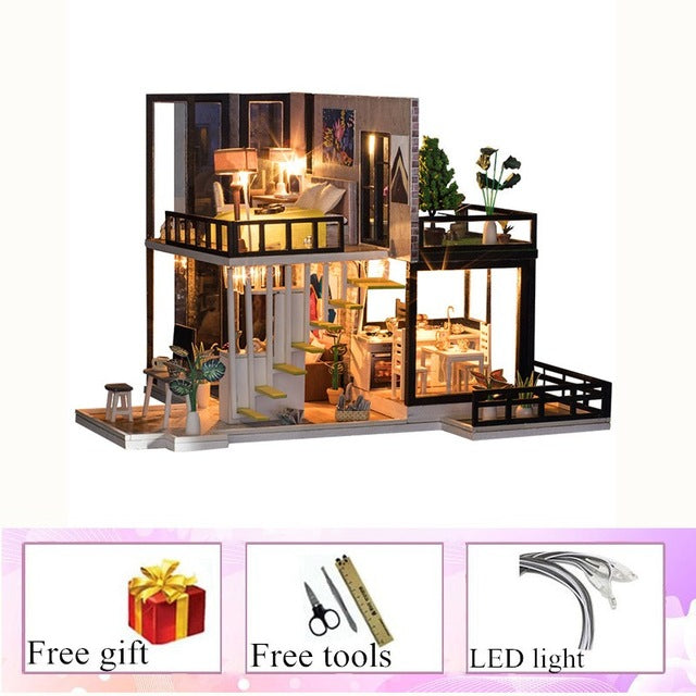 BIG DOLL WOODEN DOLL HOUSES